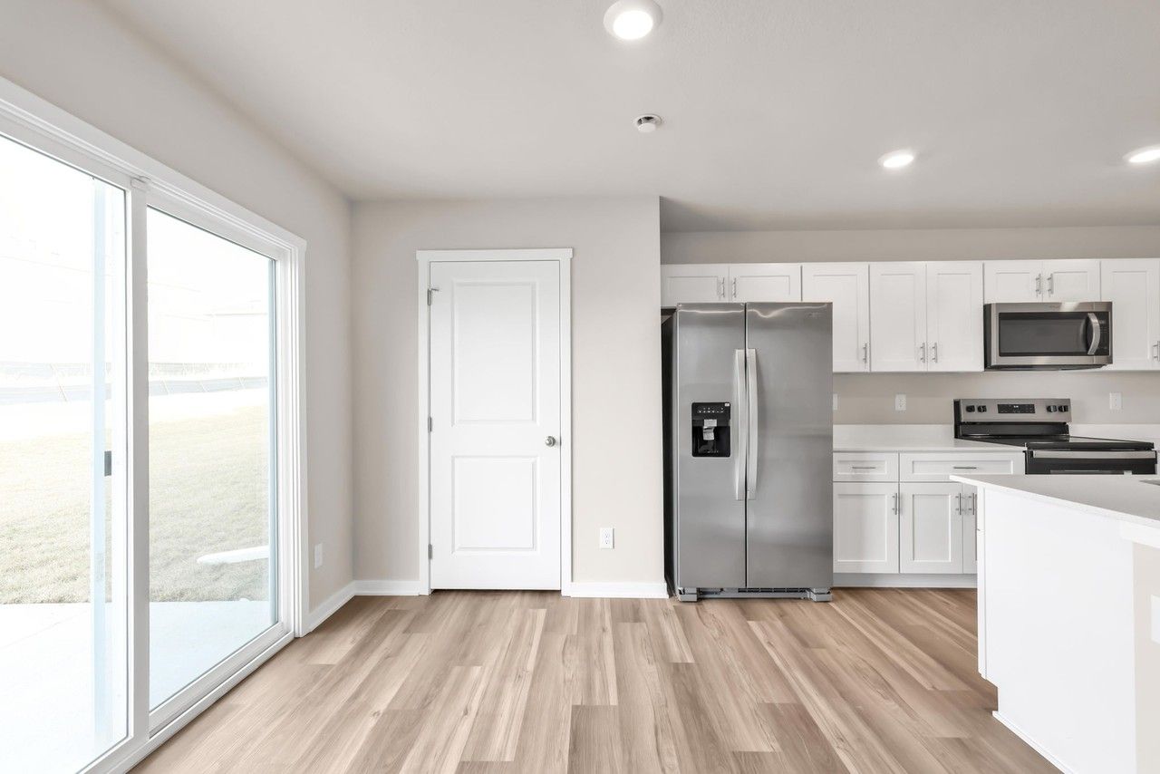 20603 Margo St - Photo 6 of 38