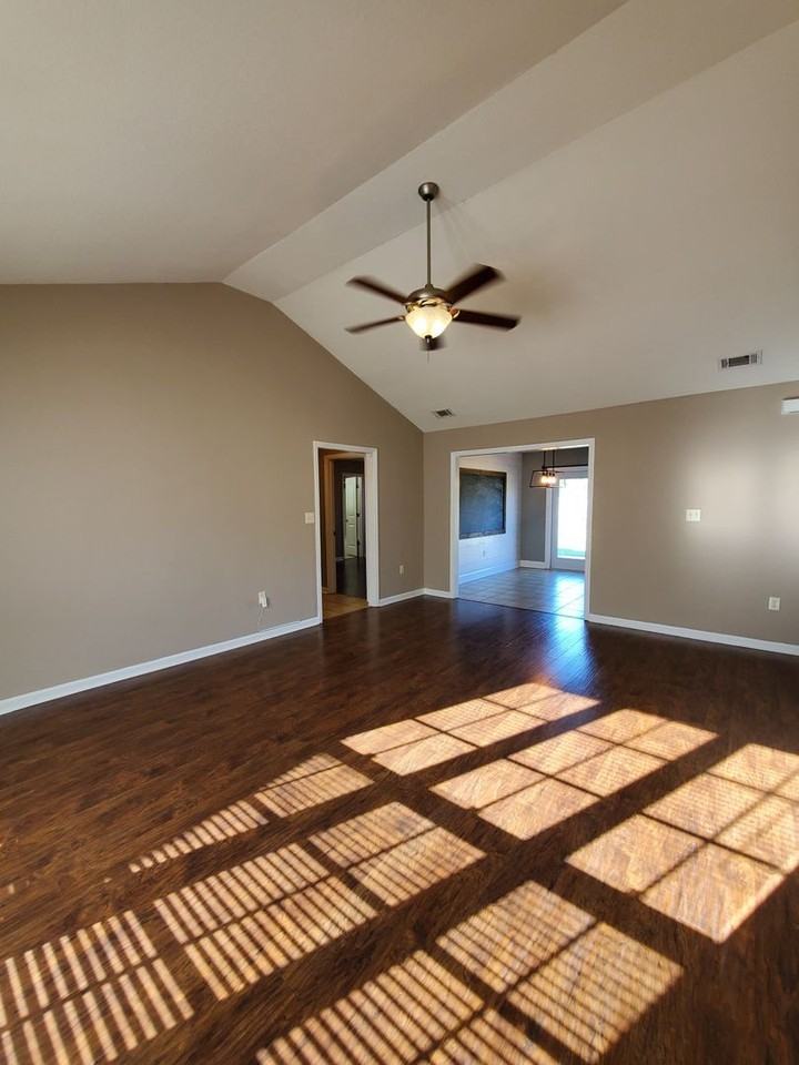 3571 Beulah Cir - Photo 4 of 14