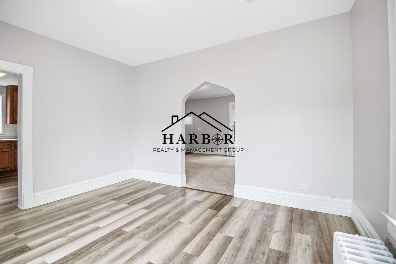 401 3rd Ave Sw - Photo 7 of 28