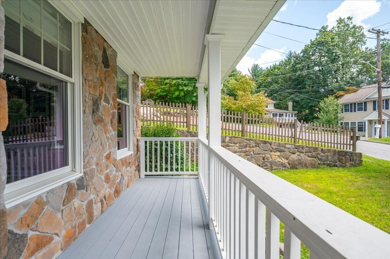 14 Woodale Pl - Photo 4 of 43