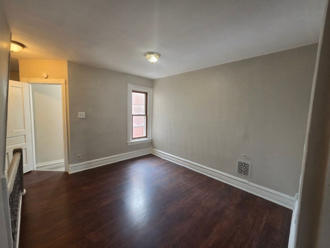 924 W Washington St