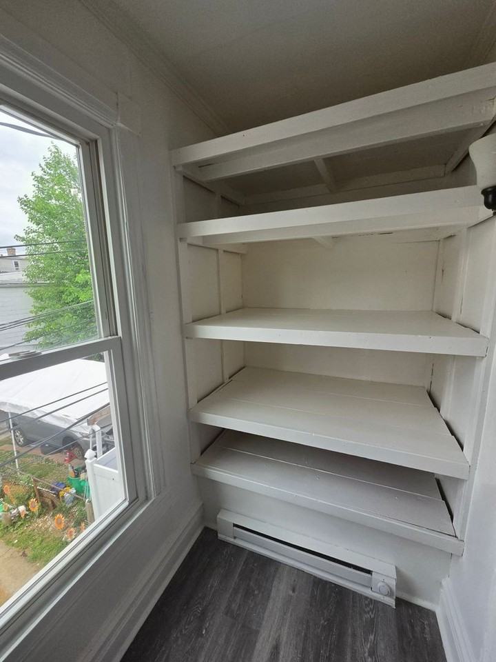 924 W Washington St - Photo 5 of 15