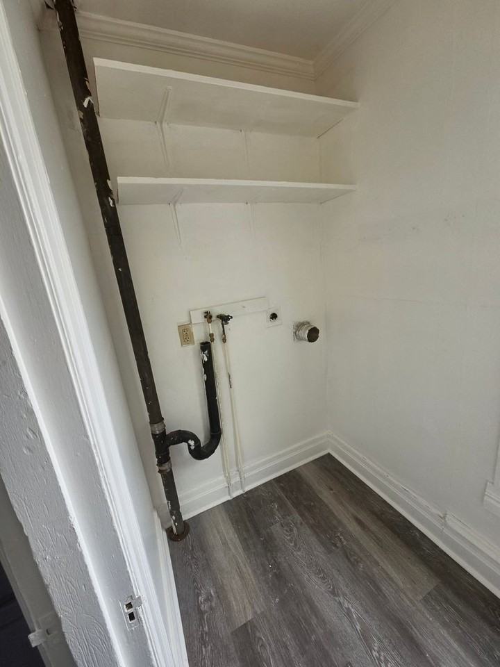 924 W Washington St - Photo 6 of 15
