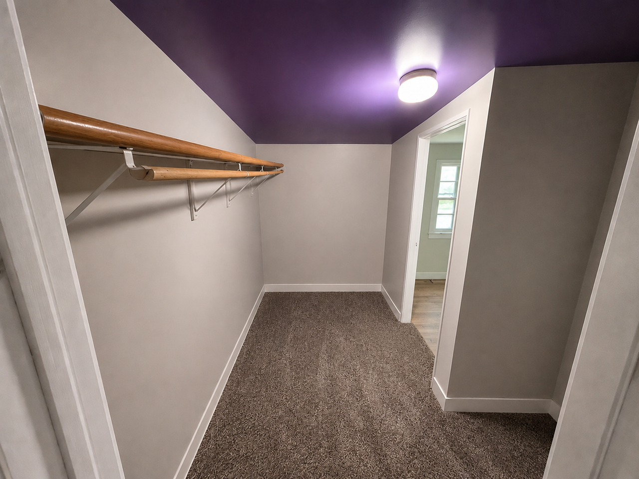2007 Esterly Ave - Photo 4 of 13