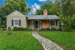 featured image of 160 W Edgewood Pl