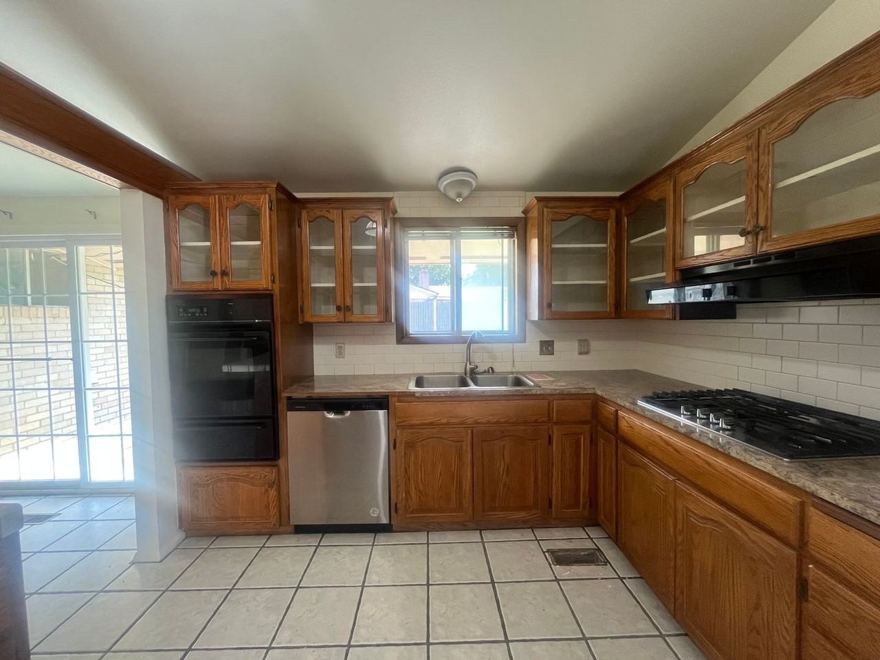 1632 S 69th East Ave - Photo 7 of 32