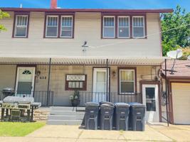 featured image of 628 W Locust Ave