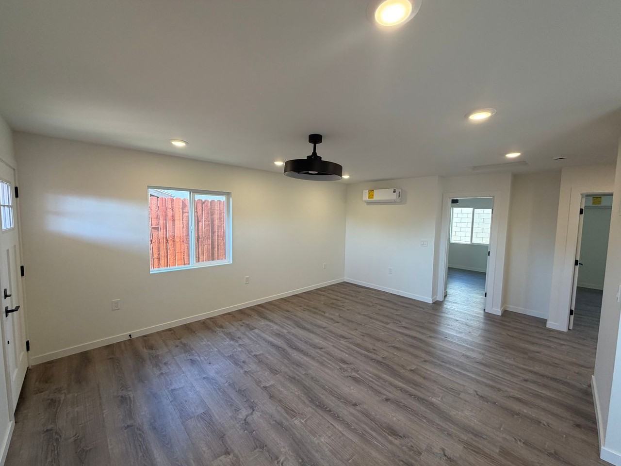 4640 Tilbury Ct - Photo 5 of 9