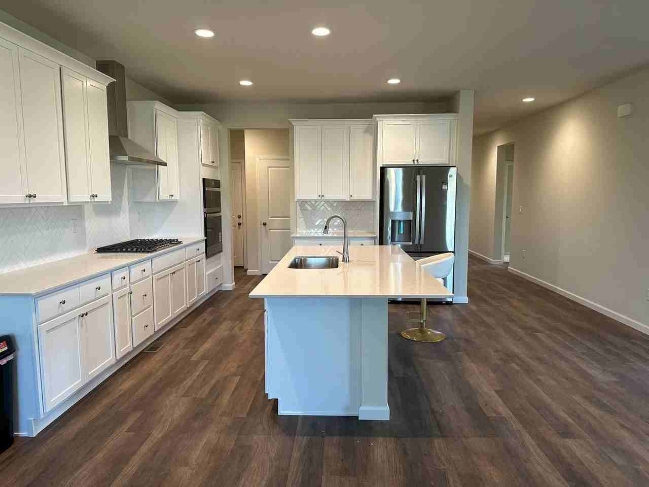 274 Marlowe Dr - Photo 2 of 22