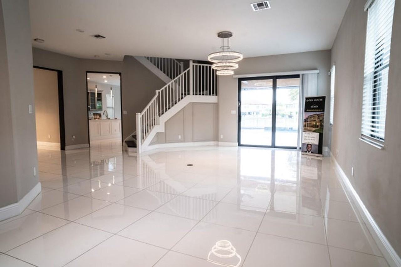 8665 E Baypoint Cir - Photo 5 of 16
