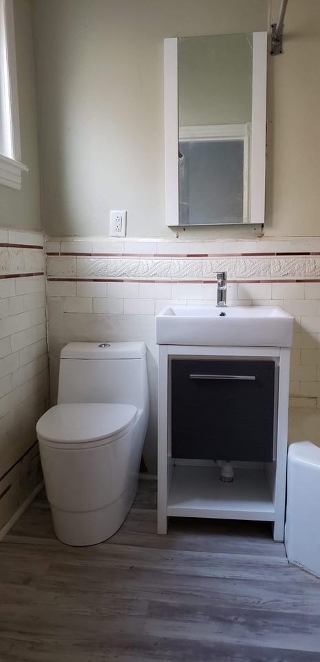 3246 W Huntingdon St - Photo 6 of 9