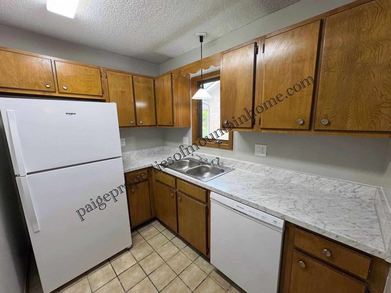 605 Cooper Estates Dr #12 - Photo 6 of 21