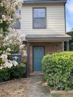 featured image of 802 W Collins St