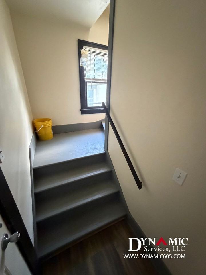 730 1/2 S Spring Ave - Photo 2 of 29
