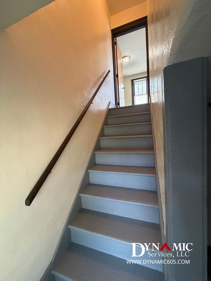 730 1/2 S Spring Ave - Photo 3 of 29