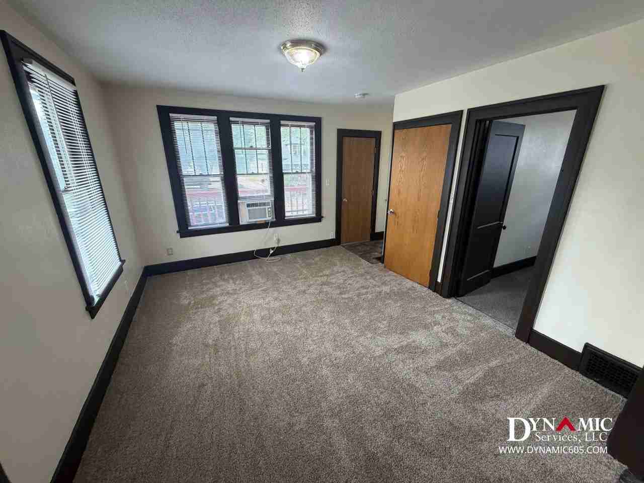 730 1/2 S Spring Ave - Photo 5 of 29