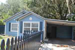 featured image of 1115 Hickory Ave