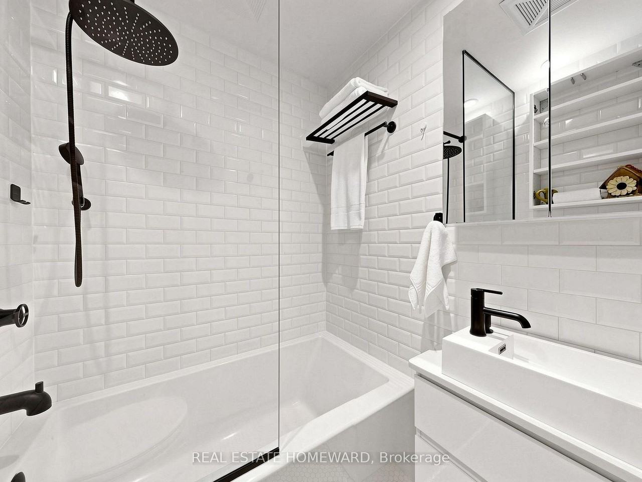 106 Dovercourt Road - Photo 4 of 7