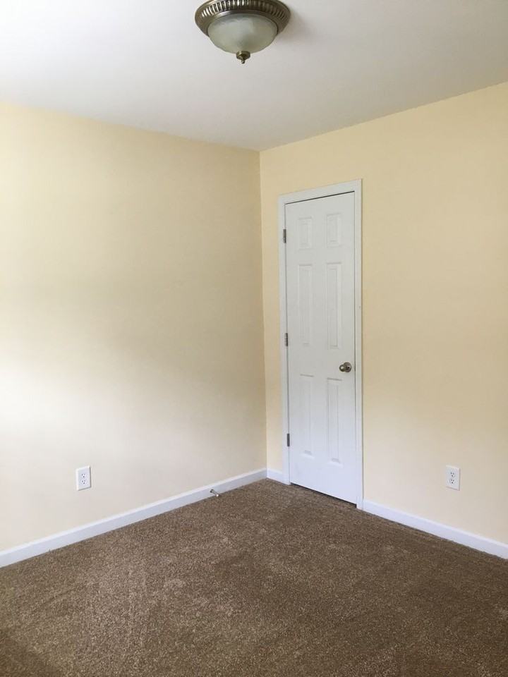 1037 Rabon Pond Dr - Photo 7 of 18