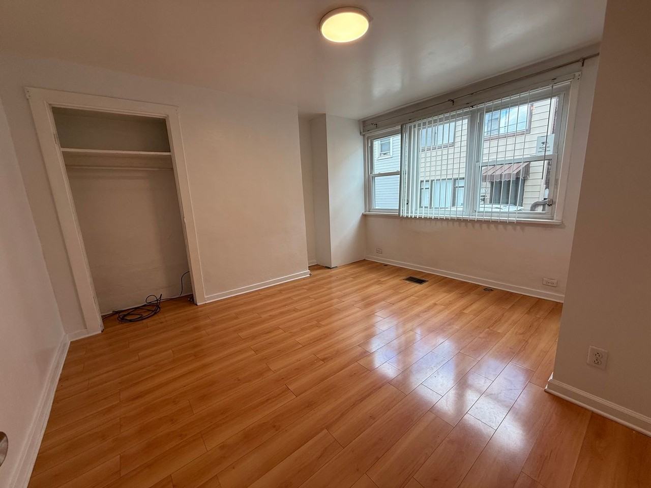 1916 Larkins Way - Photo 2 of 19