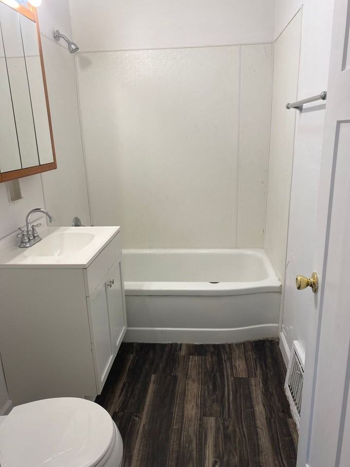 633 Hope Ave - Photo 6 of 8