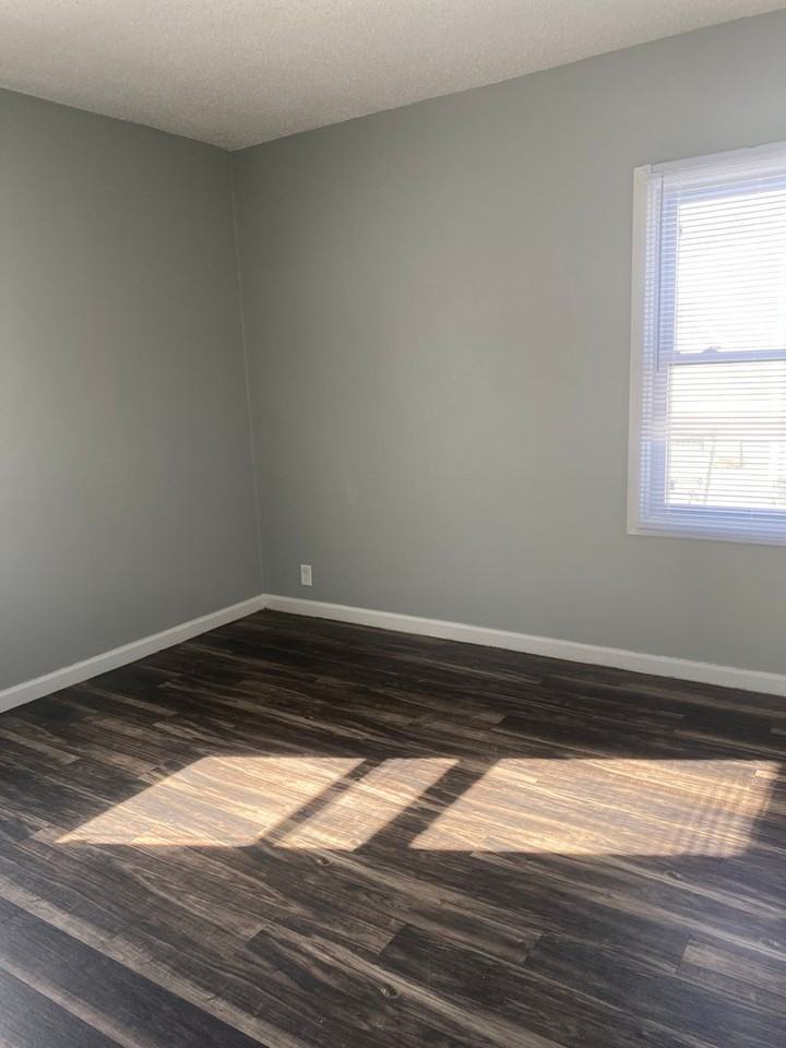 633 Hope Ave - Photo 7 of 8