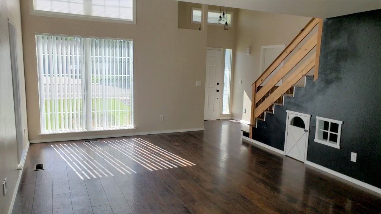 2431 Pisces Dr - Photo 5 of 14