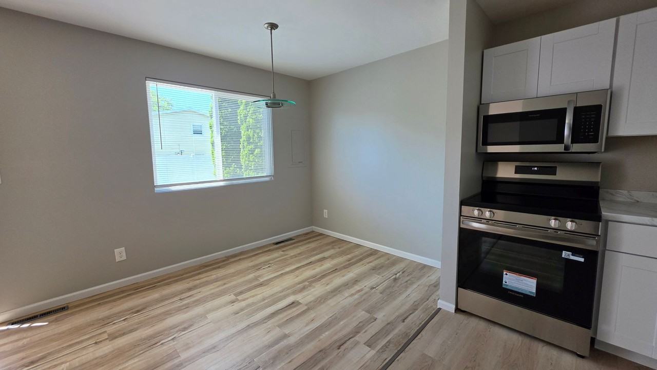 1931 Blackthorn Dr - Photo 7 of 20