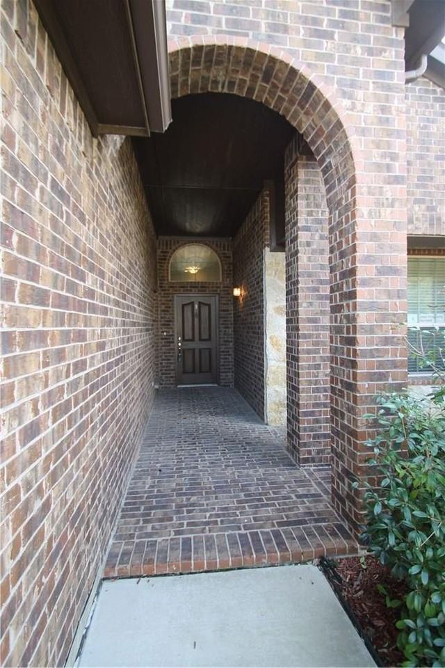 1416 Amazon Dr - Photo 2 of 23