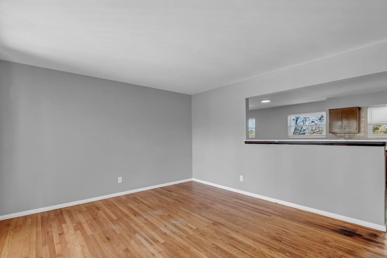 1505 Miller Dr - Photo 3 of 26