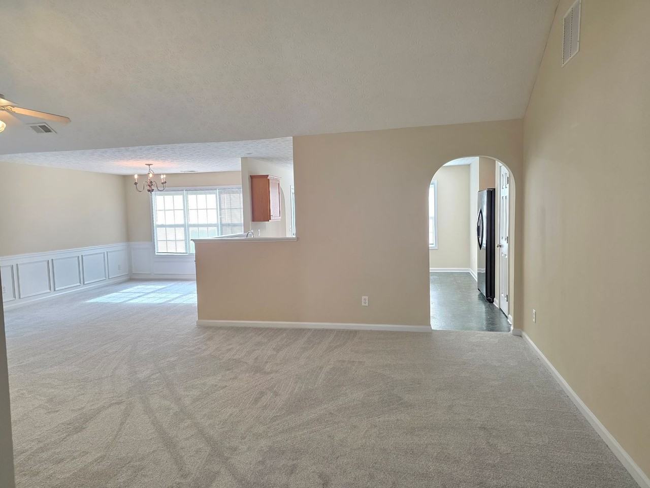 233 Overlook Dr - Photo 4 of 22