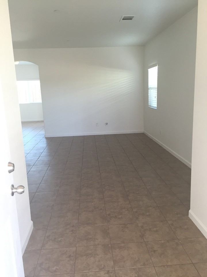 349 Joya Dr - Photo 4 of 9