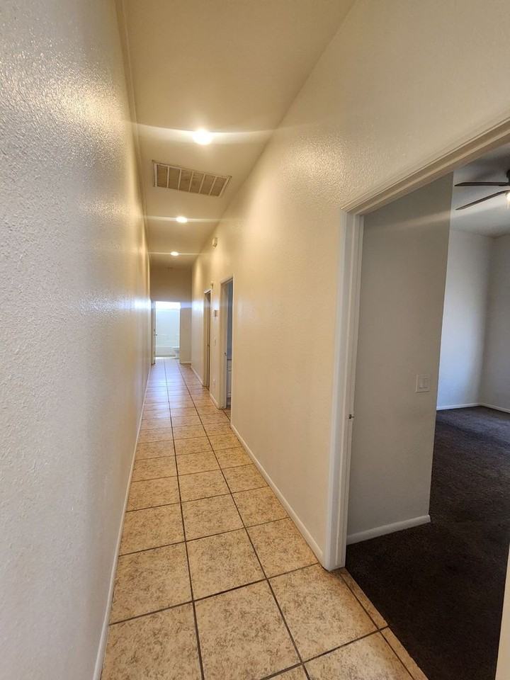 6447 Athol Ave - Photo 5 of 12