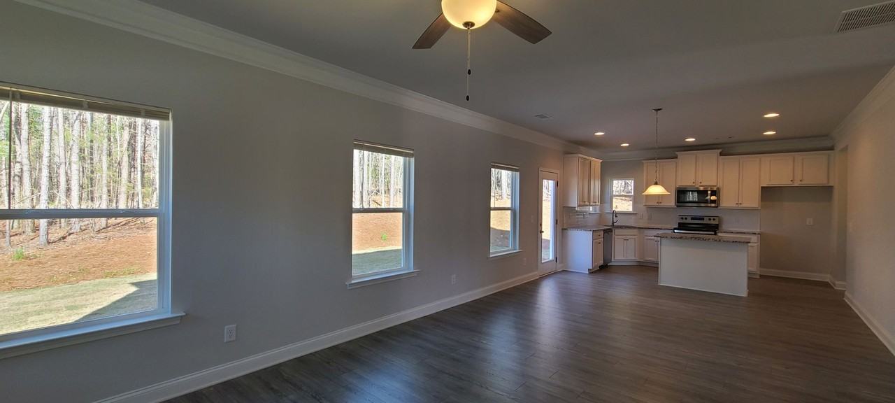 970 Laurel Cove Dr - Photo 3 of 15