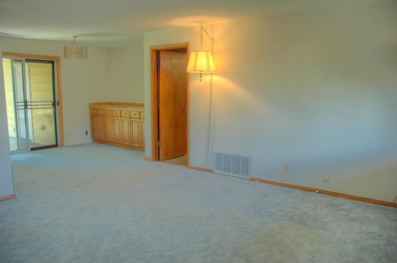 12307 Se 172nd St - Photo 3 of 11