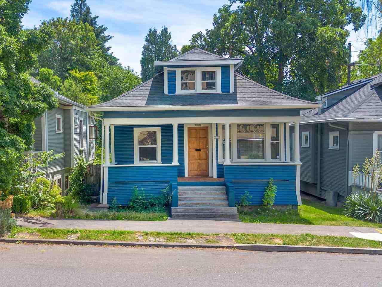2708 Se Clinton St - Photo 4 of 43