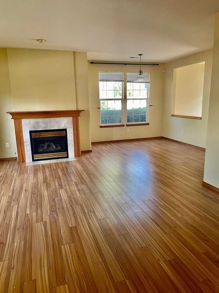 22721 Ne 5th Pl - Photo 2 of 21