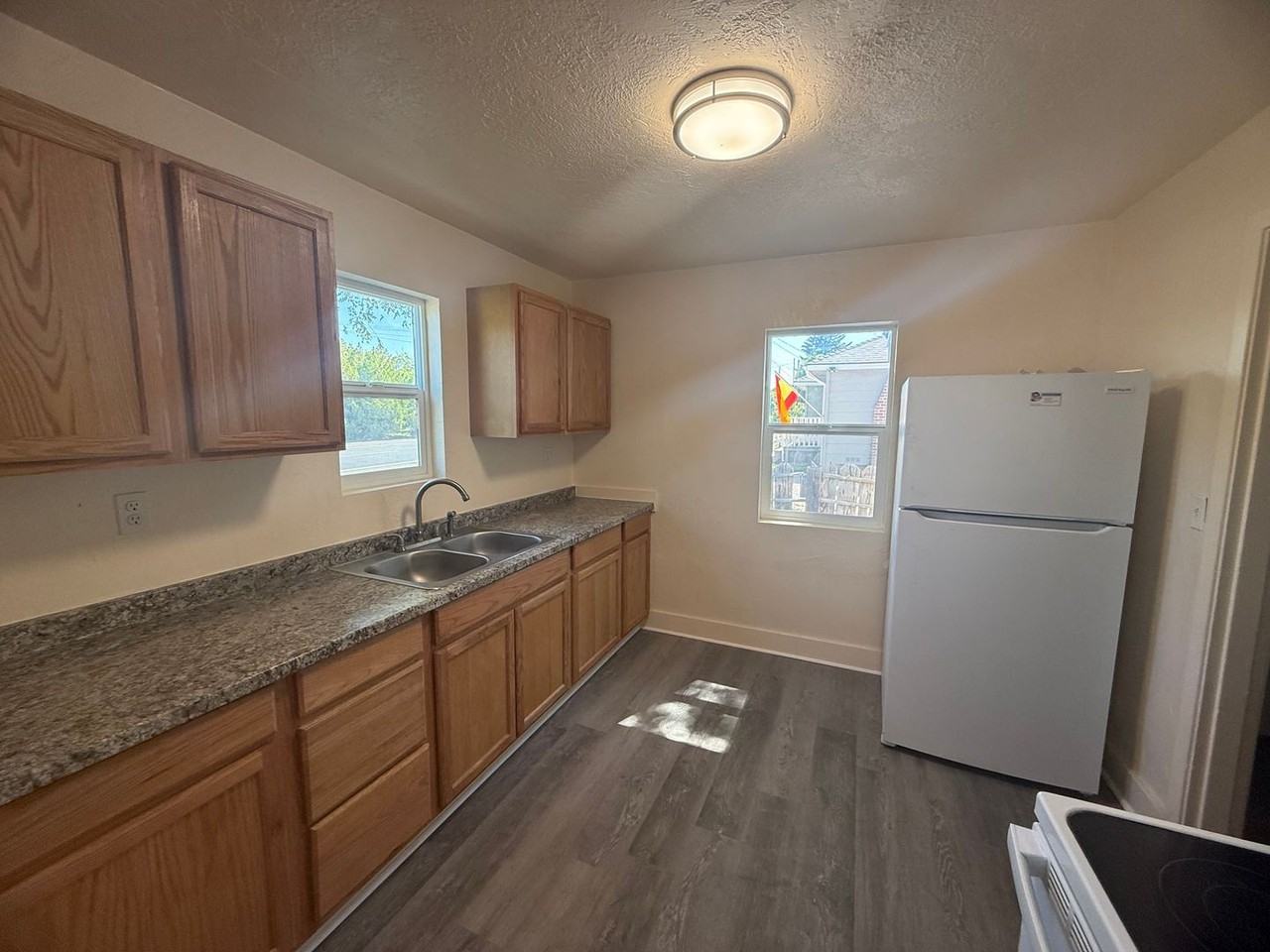 3916 Clinton Ave - Photo 6 of 14