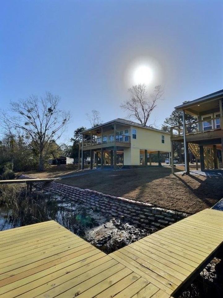 8716 W Simmons Bayou Dr - Photo 7 of 19