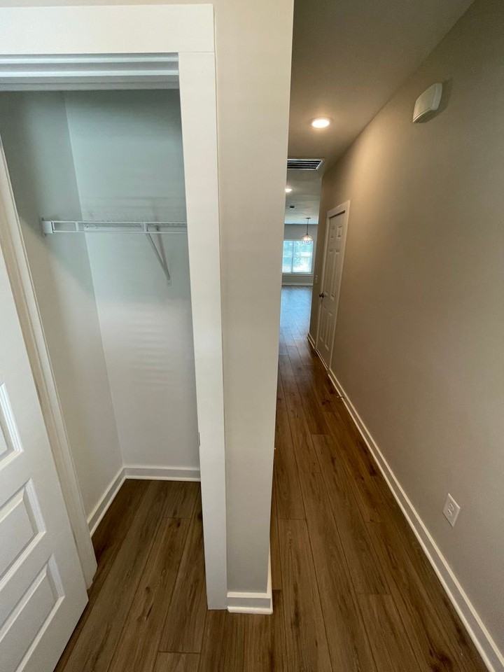 294 Shiloh Creek Dr - Photo 6 of 47