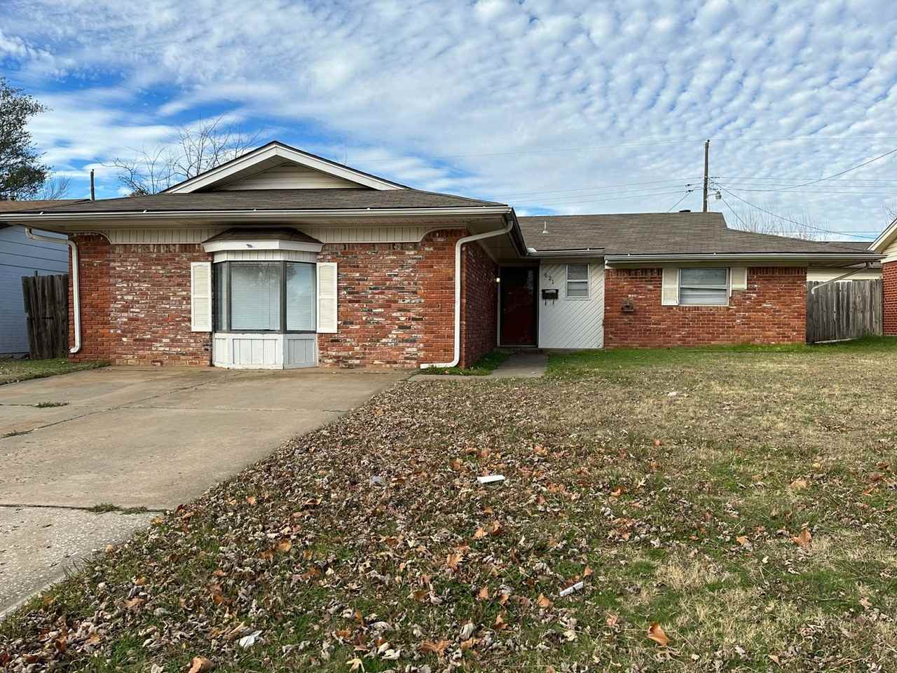 621 Lotus Ave