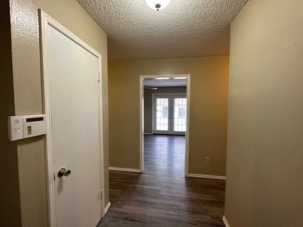 621 Lotus Ave - Photo 5 of 35