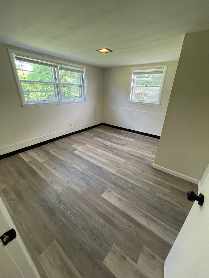 2207 Clark Ln - Photo 4 of 17