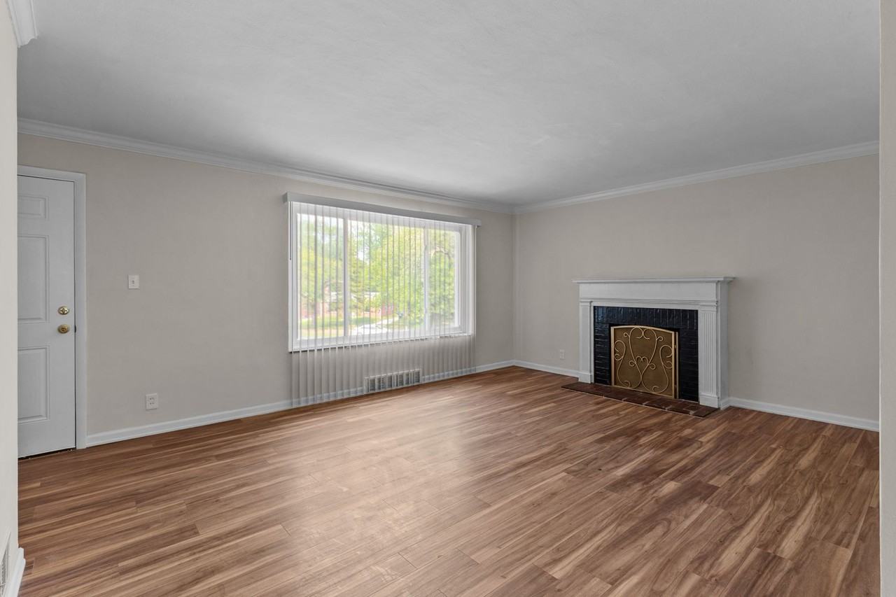7812 Drexel Dr - Photo 2 of 24