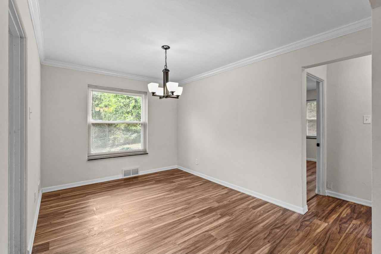 7812 Drexel Dr - Photo 6 of 24