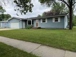 featured image of 613 3rd Ave E