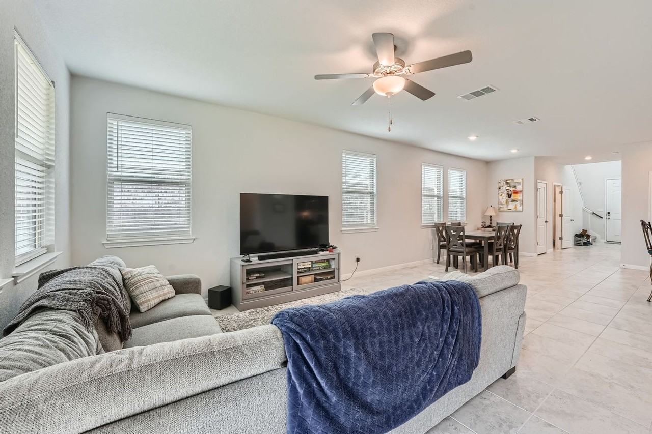 104 Red Cedar Ct - Photo 5 of 26
