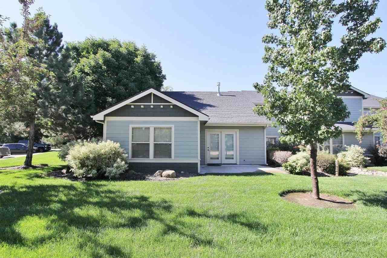 2586 S Gatewood Ln - Photo 2 of 24