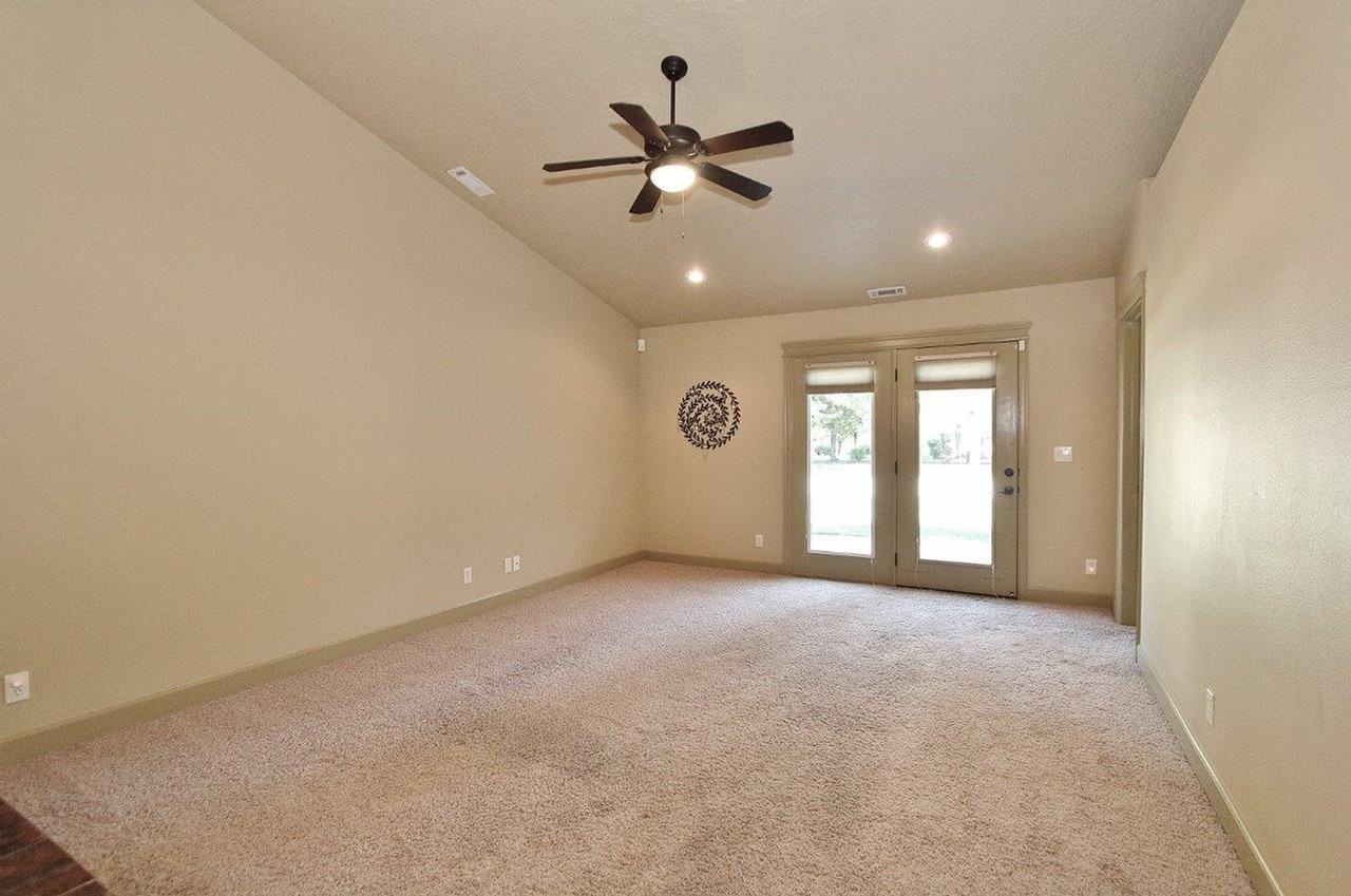 2586 S Gatewood Ln - Photo 6 of 24