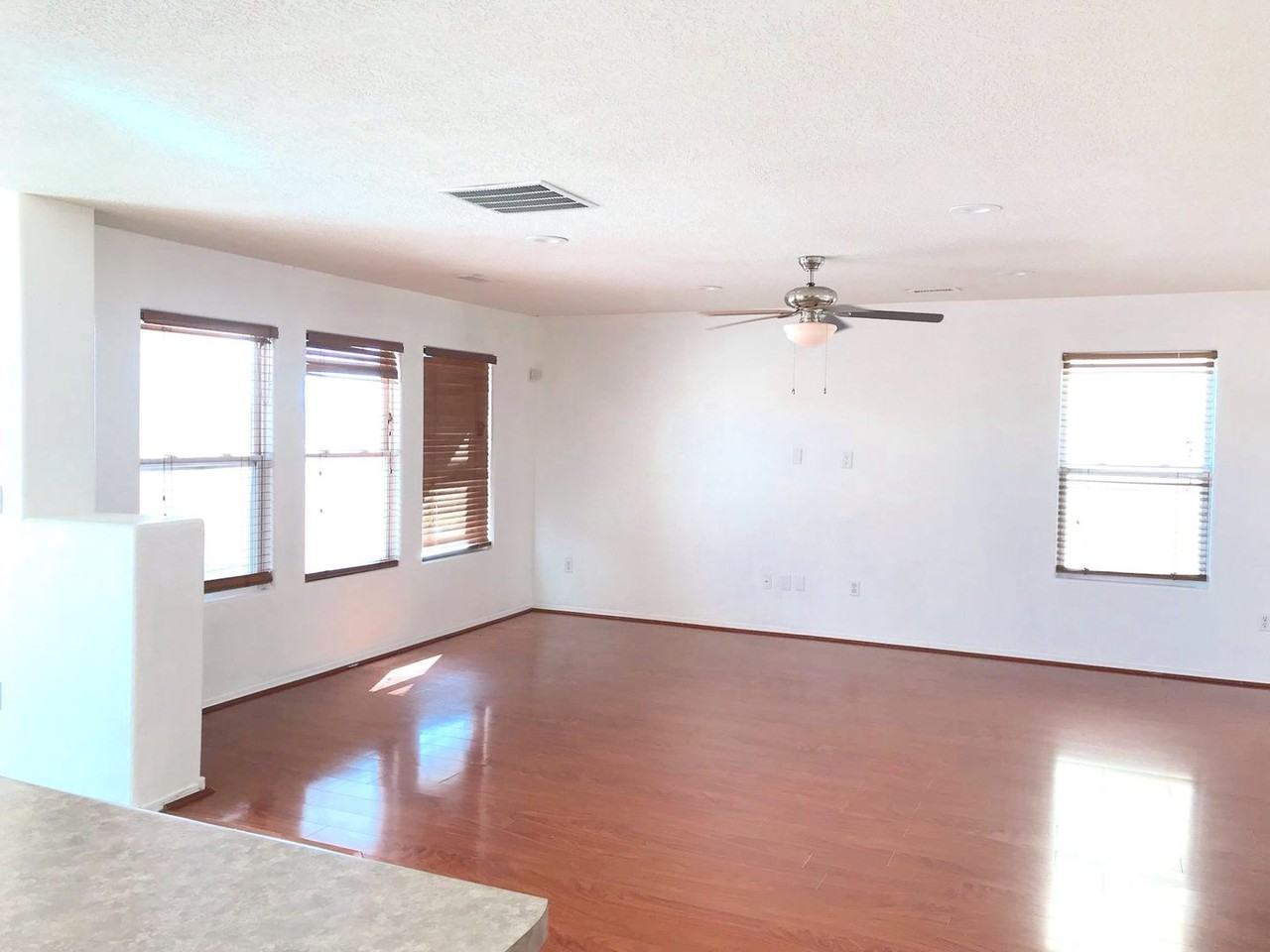 3612 Clear Creek Rd Ne - Photo 5 of 38